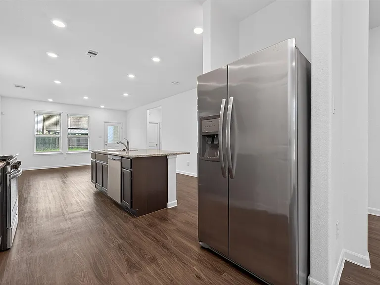 16108 Dockside St — Photo 13