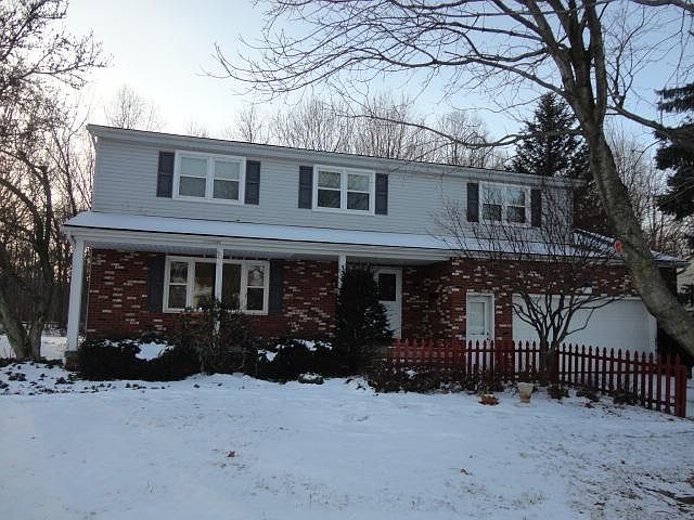 1st image of 533 Oakridge Dr