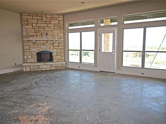 3rd image of 1002 Vista View Ct