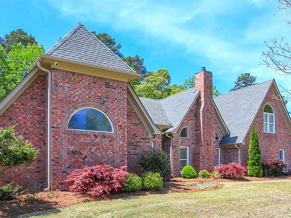 2nd image of 3802 Majestic Oaks Dr