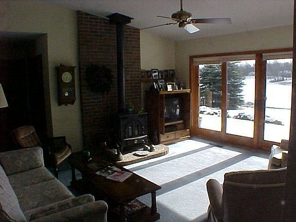 5th image of 6697 Club House Dr E