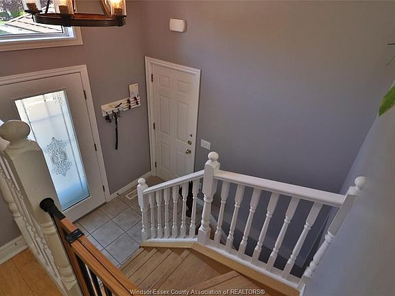 4th image of 3649 Holburn St