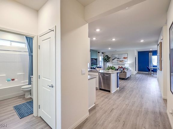 3rd image of 7429 Crystal Harbor Ave #4