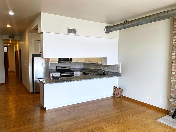 2nd image of 1164 W Grand Ave #2A