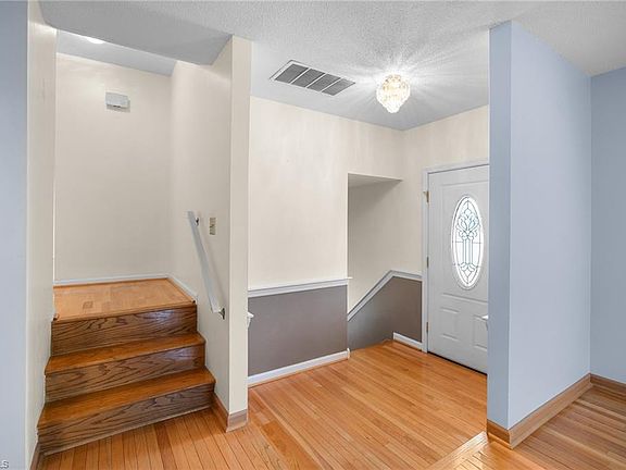 4th image of 1809 Pope Ln