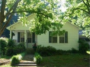 321 3rd St SE, Wedowee, AL 36278