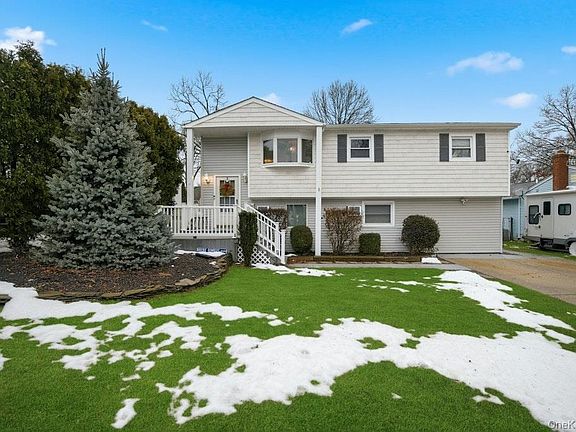 2nd image of 377 Deer Road