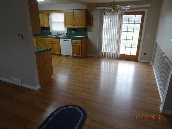 4th image of 1625 Poppy Dr NW