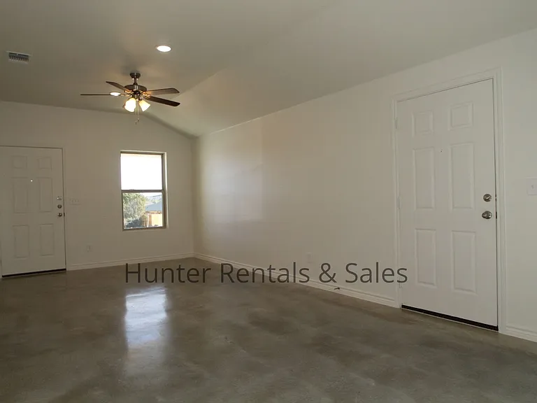 1810B Ponca Trce — Photo 5