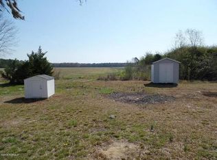 7990 Red Hill Rd, Whiteville, NC 28472
