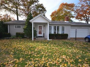 808 Road To Happiness, Vermilion, OH 44089