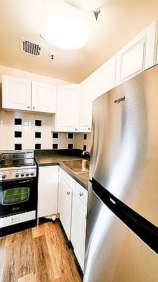 5th image of 36 W 85th St APT 4