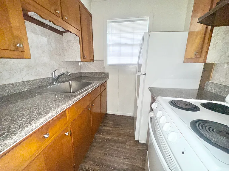 48 Whitmar Dr #1C — Photo 4