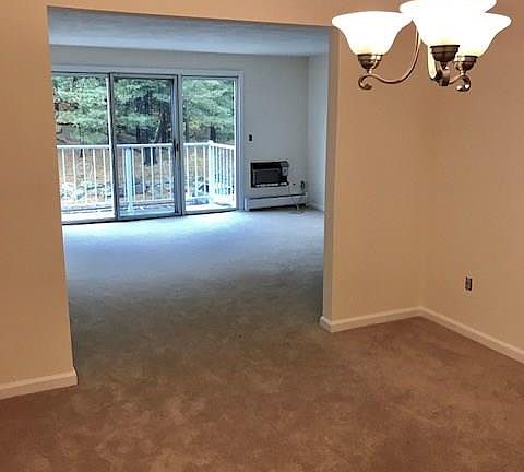 4th image of 10 Tanglewood Ln APT 405