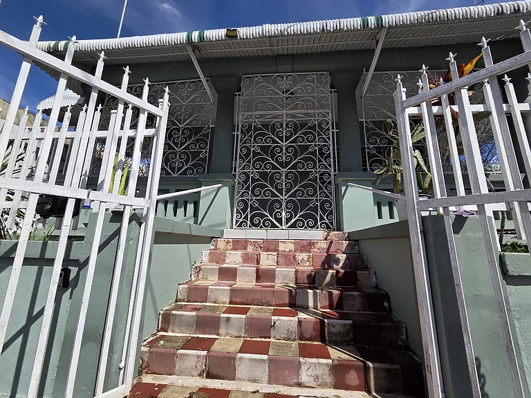 1403 Calle San Rafael — Photo 15