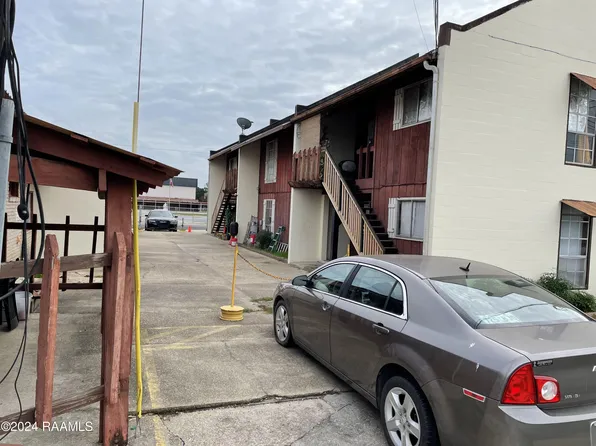 1318-1320 Delasalle Dr, New Iberia, LA 70560