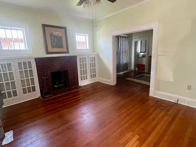314 N Harvey St — Photo 2