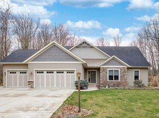 13926 Adirondack Ct, Middlebury, IN 46540