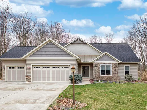 13926 Adirondack Ct, Middlebury, IN 46540