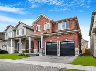10 Moses Cres, Clarington, ON L1C 0T7