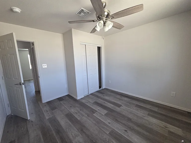 2092 S Maple Ave #2 — Photo 4