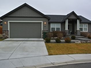 380 Canyon Rim Ct, Richland, WA 99352