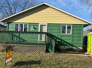 1408 Barberry Ln, Round Lake Beach, IL 60073