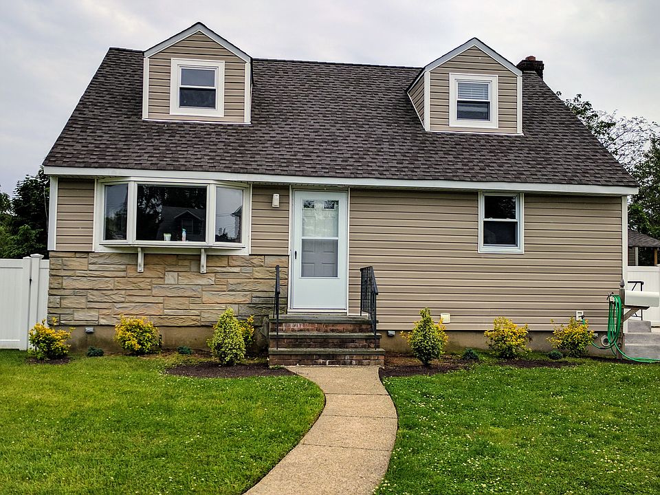 1st image of 1419 Charlotte Ct