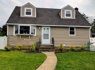 1419 Charlotte Ct, Elmont, NY 11003