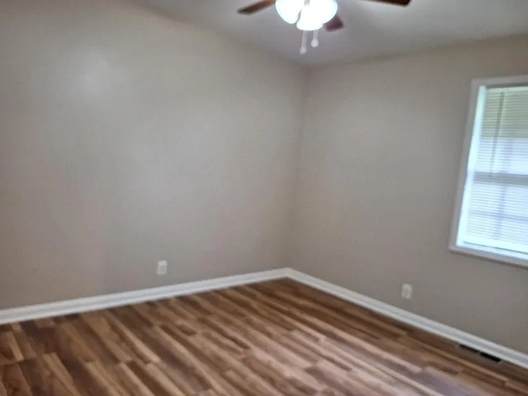 909 Oak Vale — Photo 15
