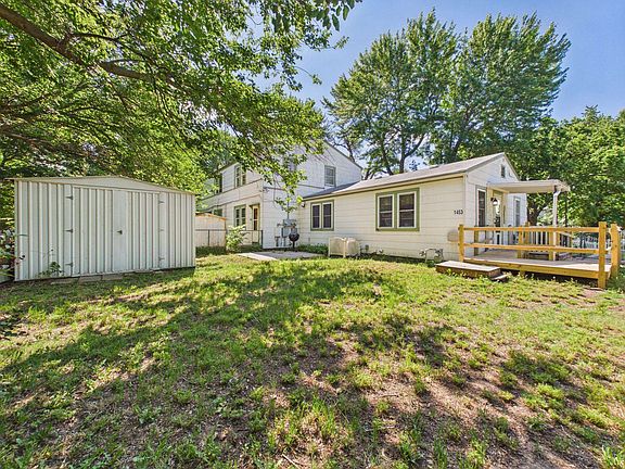 3rd image of 1453 S Pershing Ct