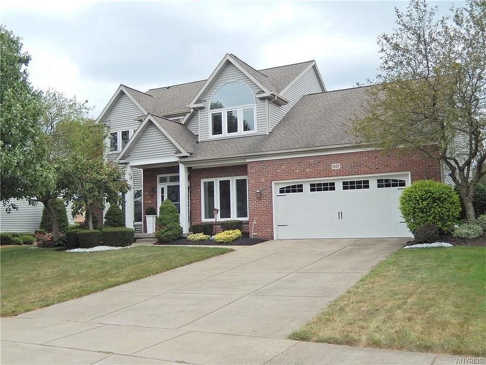 1st image of 5527 Pebble Beach Dr
