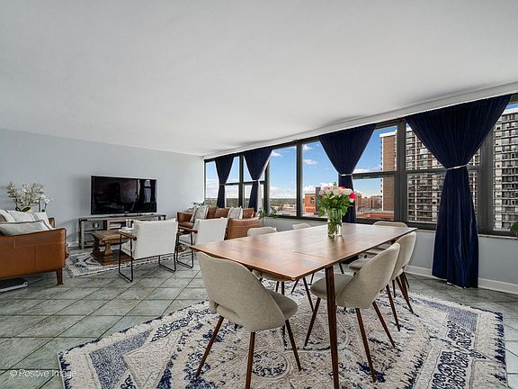 4th image of 5801 N Sheridan Rd APT 16B