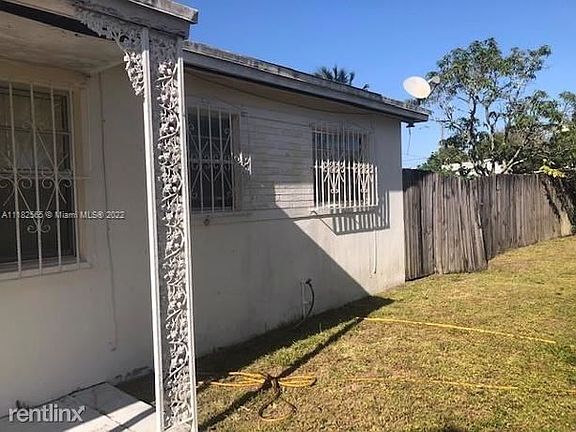 3rd image of 3021 NW 210th Ter