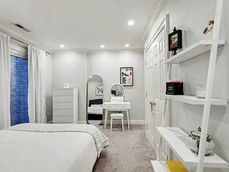 2289 Bedford St #D7 — Photo 17