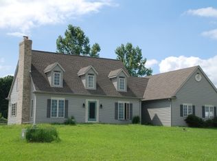 N9029 Highview Rd, Ixonia, WI 53036