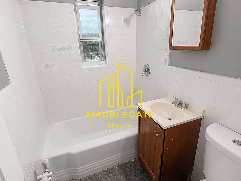70 Crawford St #66 — Photo 4