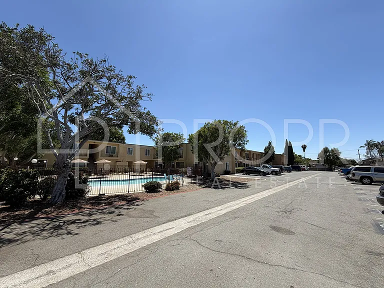 3240 Olive St — Photo 18