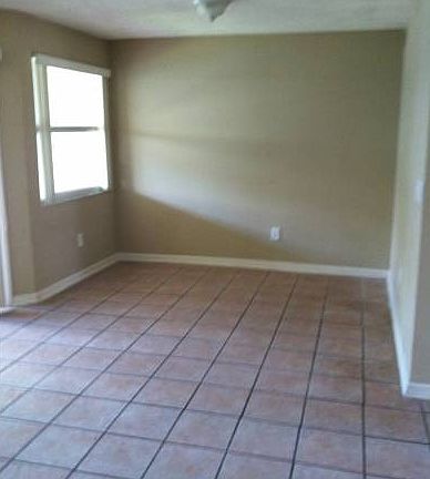 4th image of 2658 SE 19th Ct