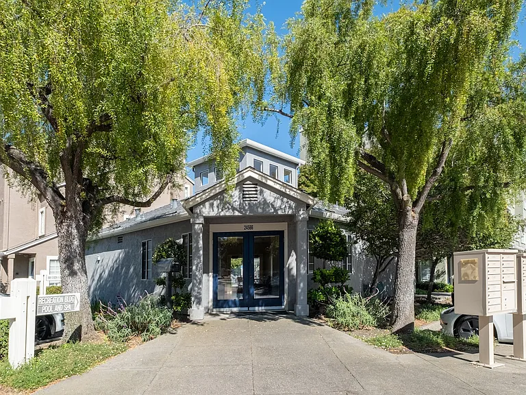 55 Donada Pl — Photo 34
