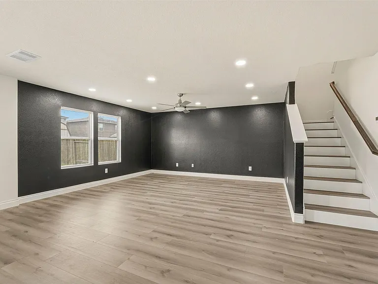 6810 Cortenridge Ln — Photo 8