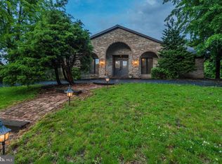 309 Croghan Dr, Carlisle, PA 17013
