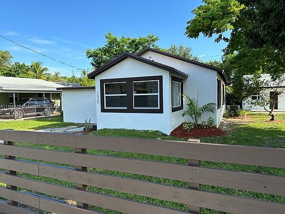3rd image of 1025 NW 55th St