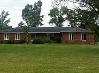 19335 Lockwood Rd, Defiance, OH 43512