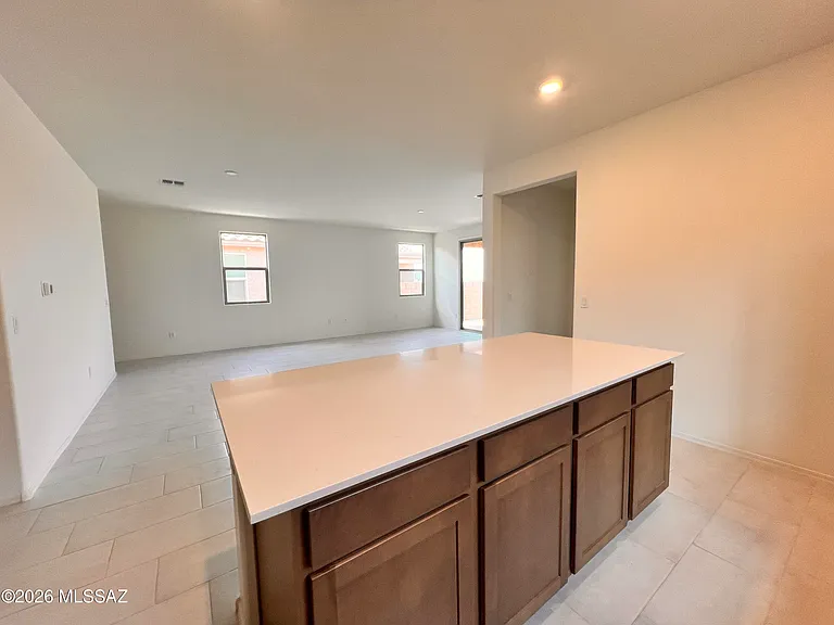 10004 E Lebaron Dr — Photo 5