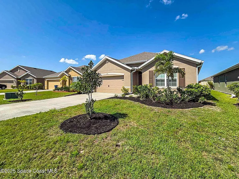 287 Guinevere Dr SW — Photo 27