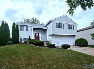 1208 Dogwood Ln, Bartlett, IL