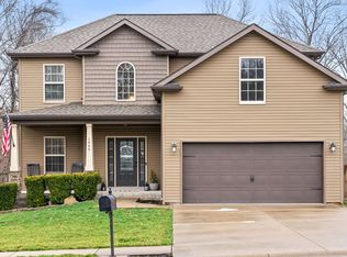 1049 Fuji Ln, Clarksville, TN 37040