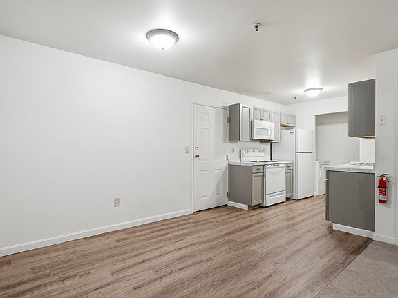 5th image of 195 Hildred Dr #195