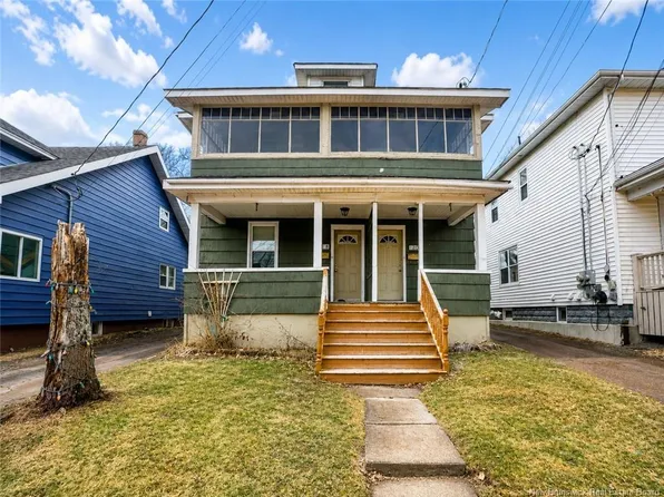 Pine St #118, Moncton, NB E1C 5Z7